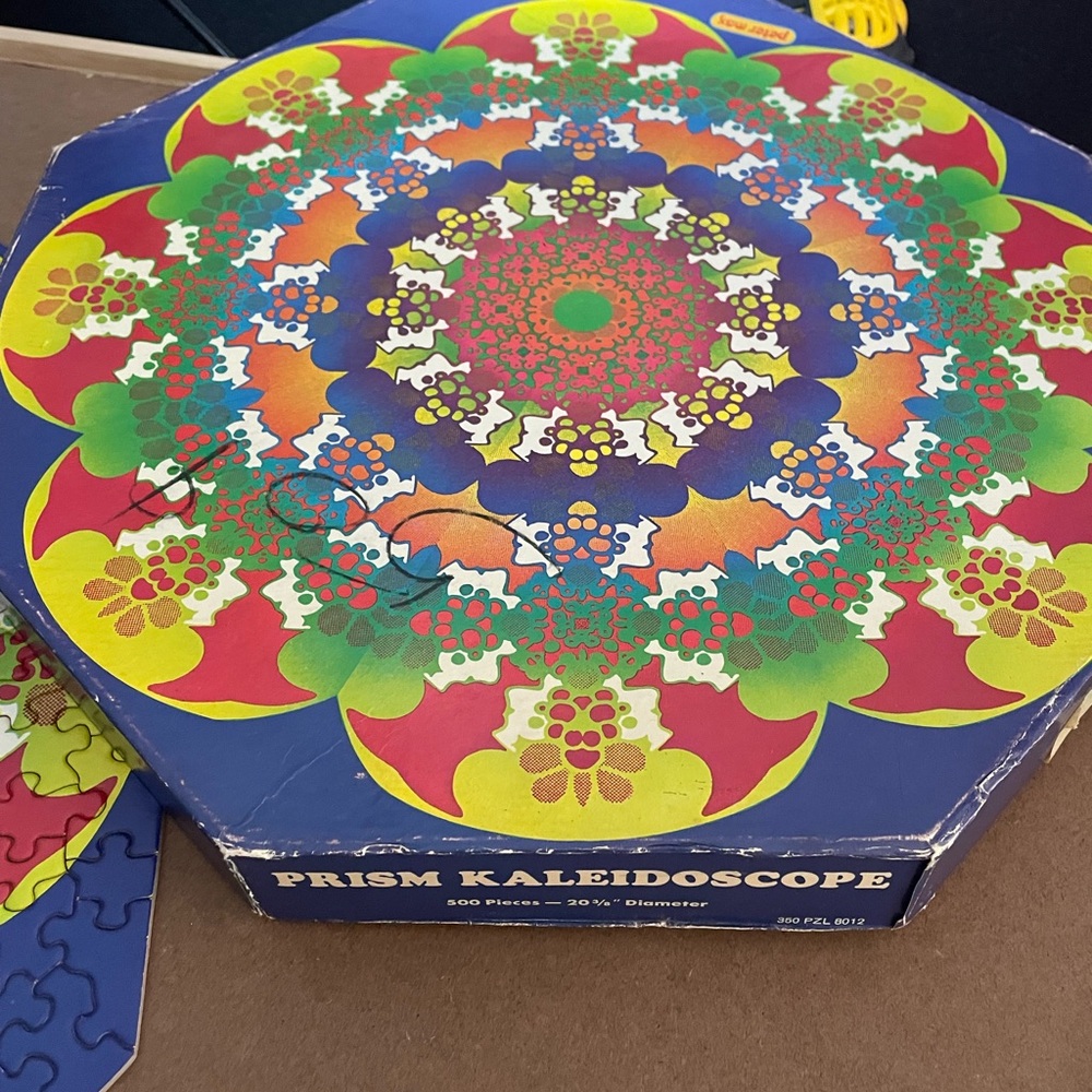 VTG 1967 Springbok 500 piece Prism Kaleidoscope by Peter Max jigsaw puzzle - Picture 3 of 7